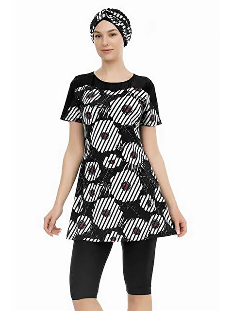 Hazelin Kadın Siyah Beyaz Çiçek Desenli Kısa Kol Yarı Kapalı Taytlı Mayo HZL25S-AR211/516 - S000369760-19351