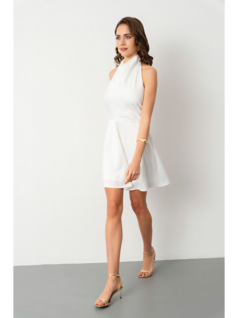 Lafaba Kadın Beyaz Sırt Dekolteli Mini Saten Mezuniyet Abiye Elbise - S000491314-20063