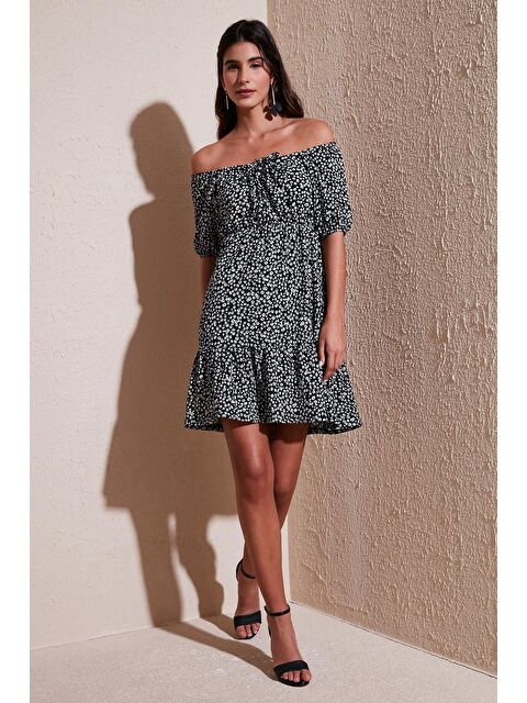 Lela Desenli Slim Fit Carmen Yaka Mini Elbise 5865620 - S000158029-19351