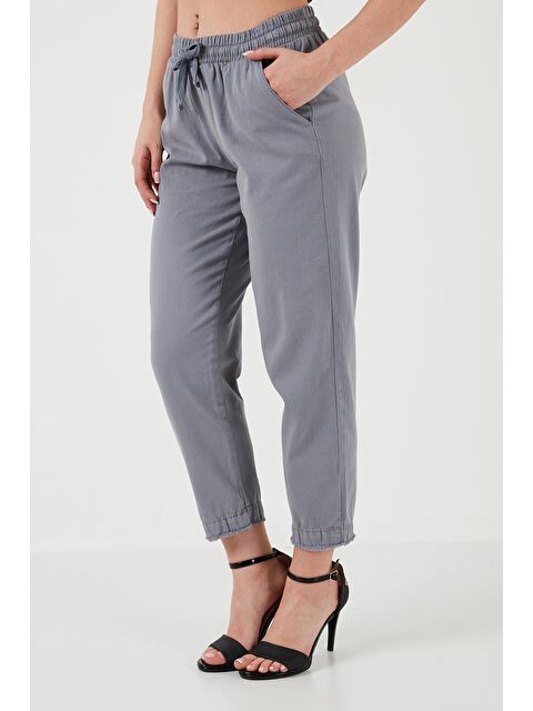 Lela Pamuklu Normal Bel Regular Fit Düz Paça Kadın Pantolon 668Yp42282S4 - S000158011-20600