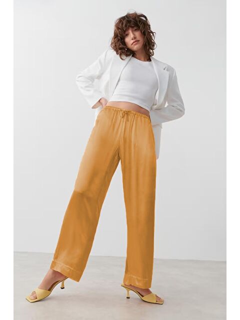 Madmext Turuncu Beli Büzgülü Saten Bol Paça Kadın Pantolon Mg2019 - S000426216-20013
