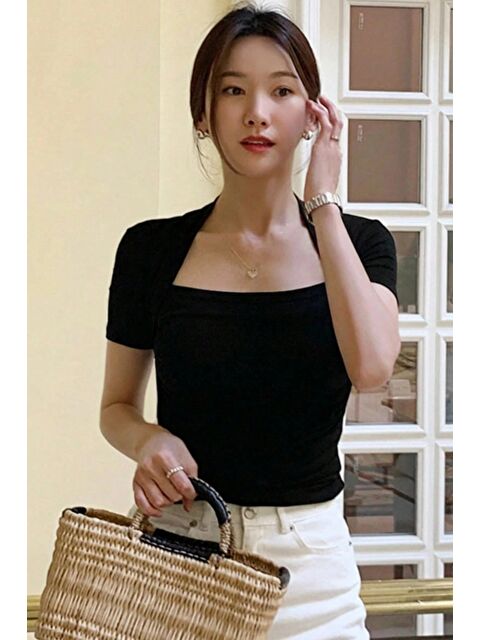 Tarz Cool Kadın Haki Kuğu Yaka Slim Kısa Kollu Fit Crop Bluz