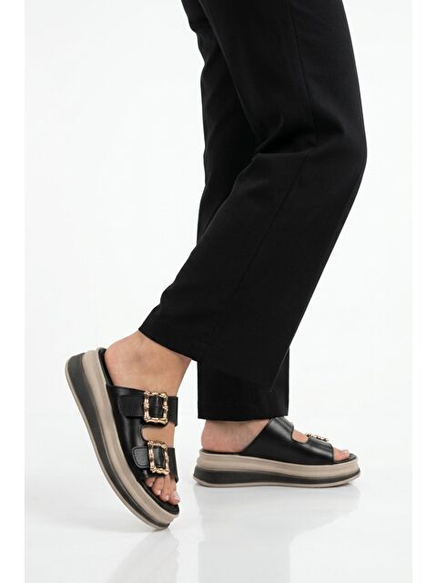 Ayakmod Siyah Hafif Yumuşak Taban Kadın Terlik 457303 Z