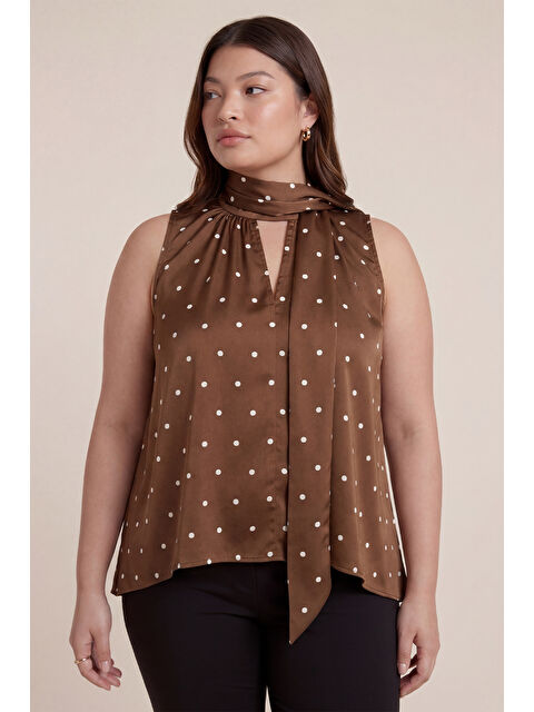 Mylinemoda Boyundan Bağlamalı Puantiyeli Saten Bluz