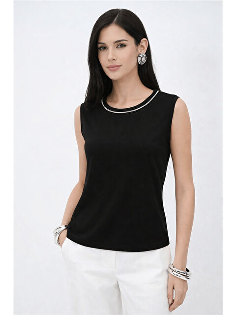 Fashion Friends Regular Fit Taşlı Bisiklet Yaka Kadın Atlet 26Y0140K1