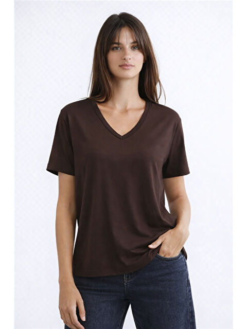 Fashion Friends Standart Fit V Yaka Kısa Kollu Kadın Bluz 26Y0021K1