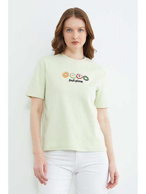 Fullamoda Meyve Nakışlı Bisiklet Yaka Tişört - S000532020-18194
