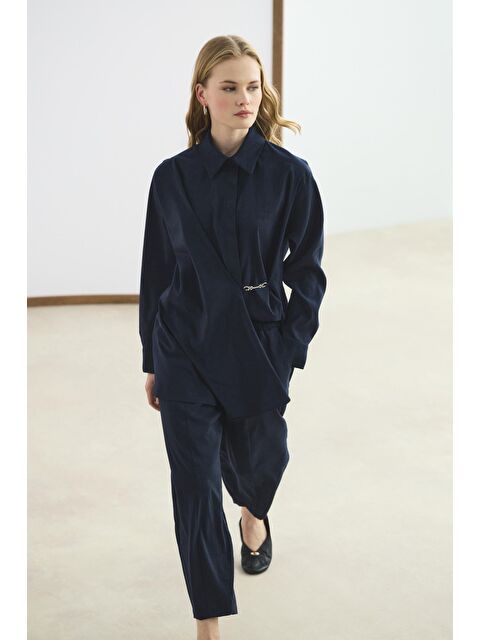 Kadriye Baştürk Toka Detaylı Anvelop Gömlek Pantolon Takım Lacivert - S000510804-21164