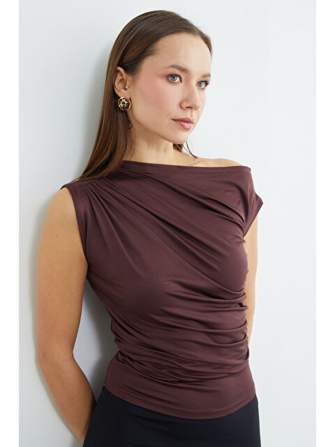 Fullamoda Tek Omuz Yanları Büzgülü Bluz - S000222802-19413