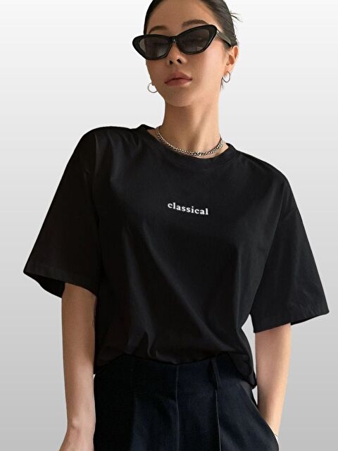 Trendseninle Kadın Siyah Classical Baskılı Tişört - S000363254-19351