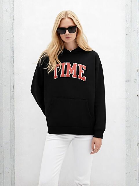 Trendseninle Kadın Siyah TİME Baskılı Oversize Sweatshirt - S000492889-19351