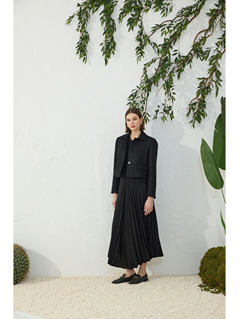 AKER Siyah Asimetrik Piliseli Etek