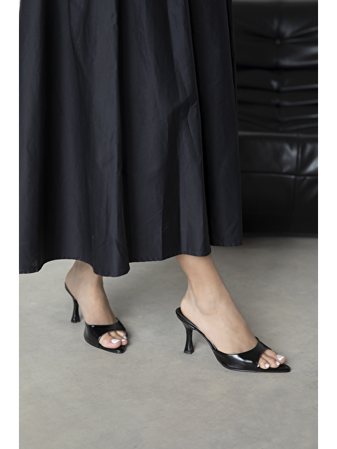 Straswans Franco Kadın Topuklu Kırışık Deri Siyah Topuklu Terlik - S000520380-19351