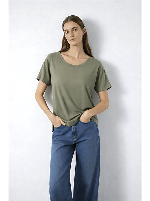 Fashion Friends Pamuk ve Modal Karışımlı Yuvarlak Yaka Kadın Bluz 26Y0309K1