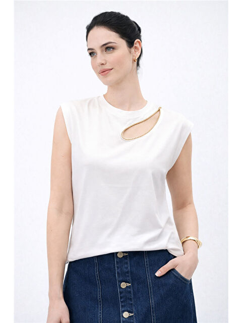 Fashion Friends Pamuklu Pencere Detaylı Taşlı Kadın Bluz 26Y0165K1