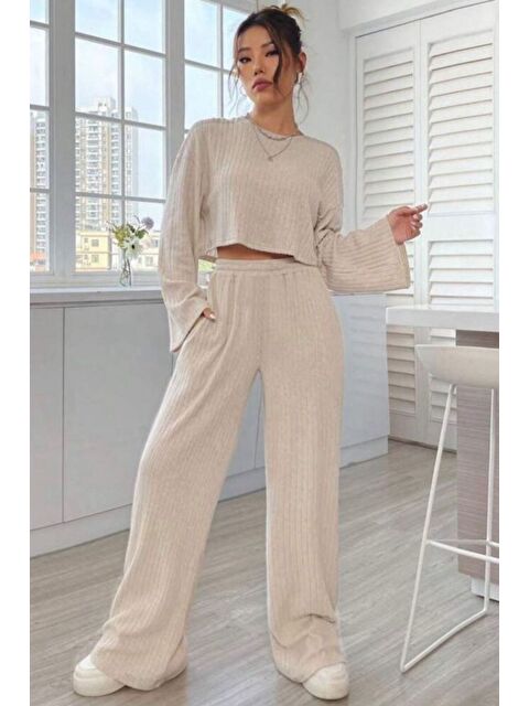 Trendseninle Kadın Bej Fitilli Örme Kumaş Bisiklet Yakalı Crop Sweatshirt Bol Kesim Rahat Eşofman Takım - S000444780-19928