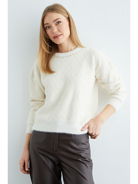 Fullamoda Baklava Desenli Taş Detaylı Sakallı Triko Kazak - S000501521-19965