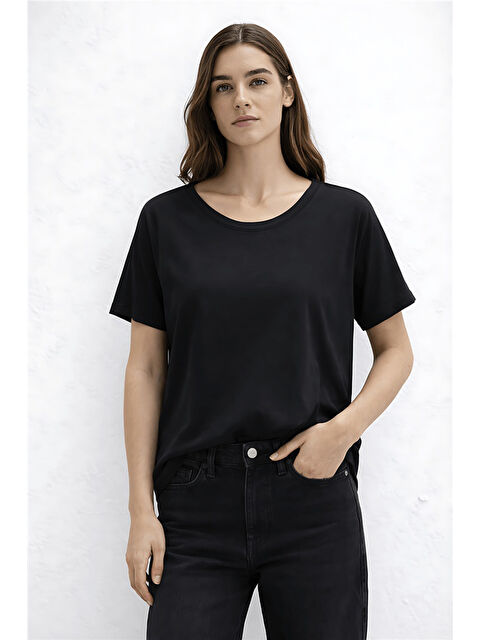 Fashion Friends Pamuk ve Modal Karışımlı Yuvarlak Yaka Kadın Bluz 26Y0309K1