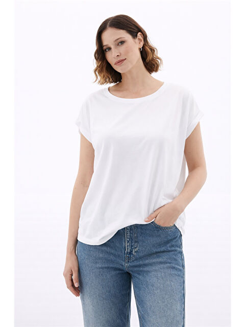 Fashion Friends Dökümlü Bisiklet Yaka Kısa Kollu Kadın Bluz 26Y0081K1