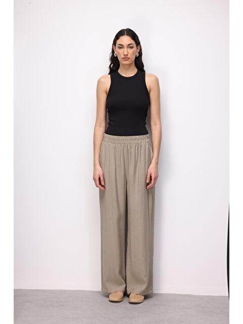 Mizalle Modal Dokulu Lastikli Bej Rengi Rahat Pantolon - S000530641-19928