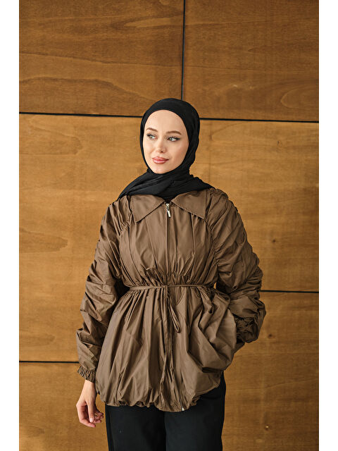 Locco Moda Kadın Büzgü Detay Paraşüt Ceket Kahverengi - S000495232-19413