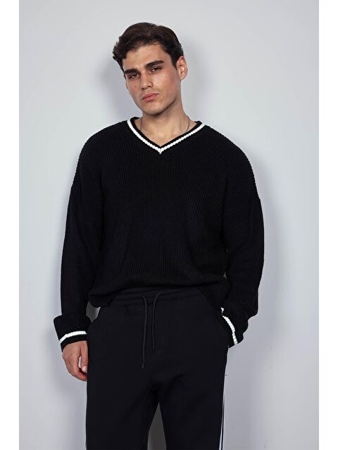 Abluka Online Erkek V Yaka Oversize Kontrast Detaylı %100 Pamuk Kazak Siyah - S000446675-19351