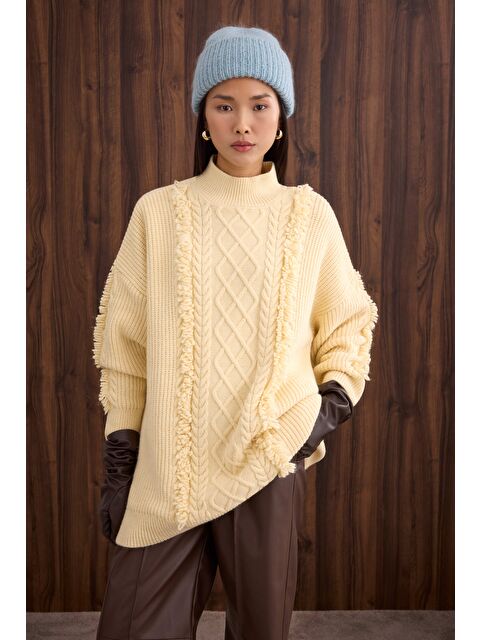 HE-QA Püskül Detaylı Örme Kazak Tereyağ - S000471205-20072