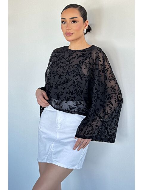 Gülseli Kadın Giyilebilir İç Astarlı Güpürlü Bluz