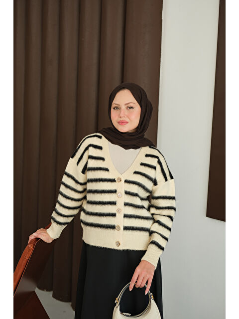 Locco Moda Kadın Kısa Triko Hırka Beyaz - S000485776-20063