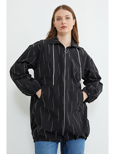 Fullamoda Taş Detaylı Kapüşonlu Fermuarlı Ceket