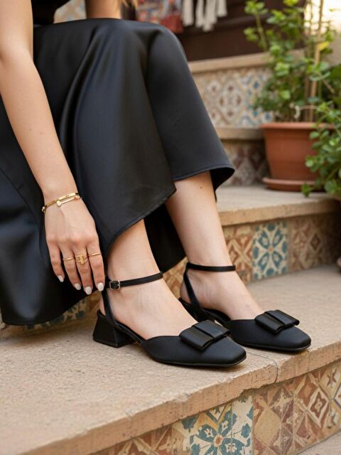 marinarosse Kadın Merlin Siyah Saten Fiyonklu 3 cm Kalın Rahat Taban Topuklu Ayakkabı - S000511164-14430