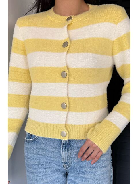 Gülseli Kadın Renk Bloklu Yumoş Triko Ceket (s-m-l Beden Uyumludur.)