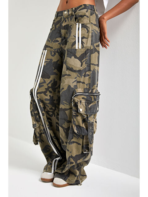 It's Basic Kadın Kamuflaj Renk Bol Kesim Kargo Cep Özel Tasarım Denim Pantolon - S000444799-19413