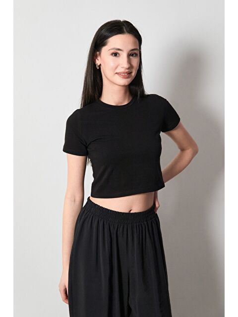 Fullamoda Basic Bisiklet Yaka Crop Tişört - S000341859-19351