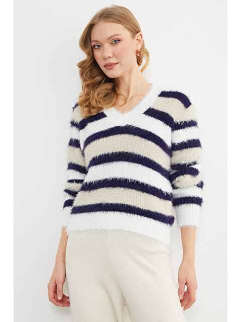 Fullamoda Sakallı Şeritli V Yaka Triko Kazak - S000494087-21164