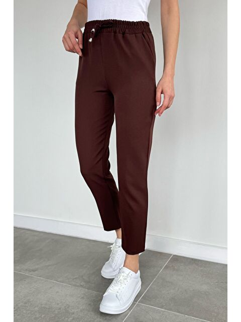 Gülseli Kadın Bel Lastikli Kumaş Pantolon