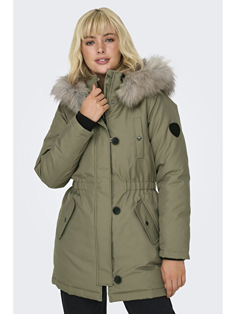 Only Onliris Regular Fit Çıkarılabilir Kapüşonlu Kadın Parka 15304625 - S000226419-18547