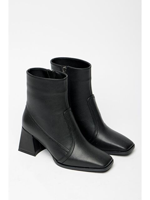 MADAMRA Kadın Siyah Küt Burun Topuklu Bot & Bootie – Fermuarlı Günlük - S000451606-19351