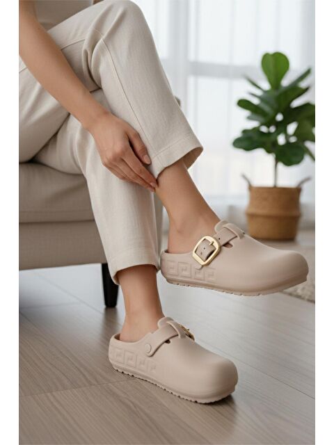 Oksit Lovi Kadın Gold Tokalı Geometrik Desenli Comfort Clog Kadın Terlik Lüks Tasarım