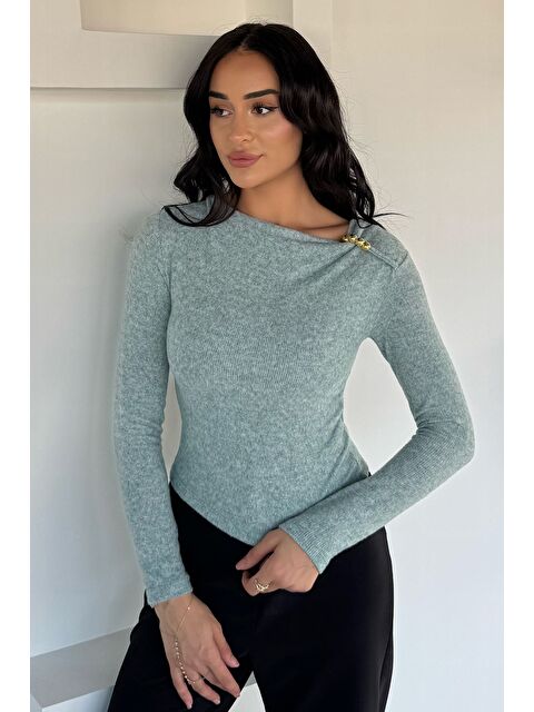Gülseli Kadın Omuz Aksesuarlı Bluz - S000482800-1180