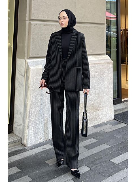 Lamelif Çizgili Ceket Tesettür Takım Siyah - S000515369-19351