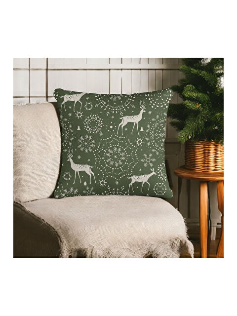 Asdiva Yılbaşı Temalı Beyaz Ren Geyik Kar Tanesi Desenli Kırlent Kılıfı - Yeşil 43x43 - S000465344-5236
