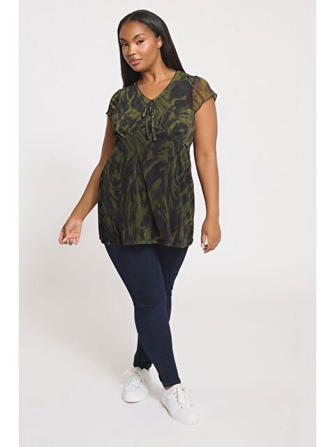 Stil Diva Büyük Beden Kısa Kollu V Yaka Astarlı Transparan T-shirt 304315 - S000452524-18194