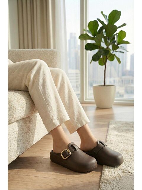 Oksit Lovi Kadın Gold Tokalı Geometrik Desenli Comfort Clog Kadın Terlik Lüks Tasarım - S000498022-19413