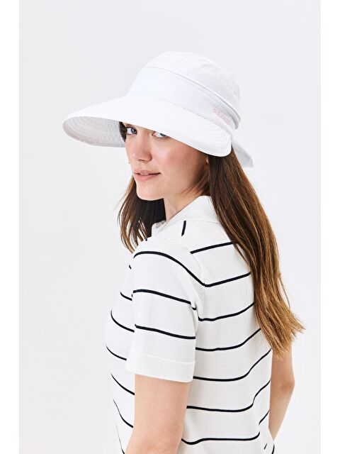 C&City Mikro Kumaş Fermuarlı Ayarlanabilir Sporcu Koşu Ve Tenis Şapkası Y25730-30 Beyaz - S000408058-20063