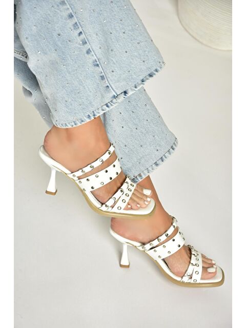 Fox Shoes Beyaz Kadın Topuklu Terlik U5182804 - S000400937-20063