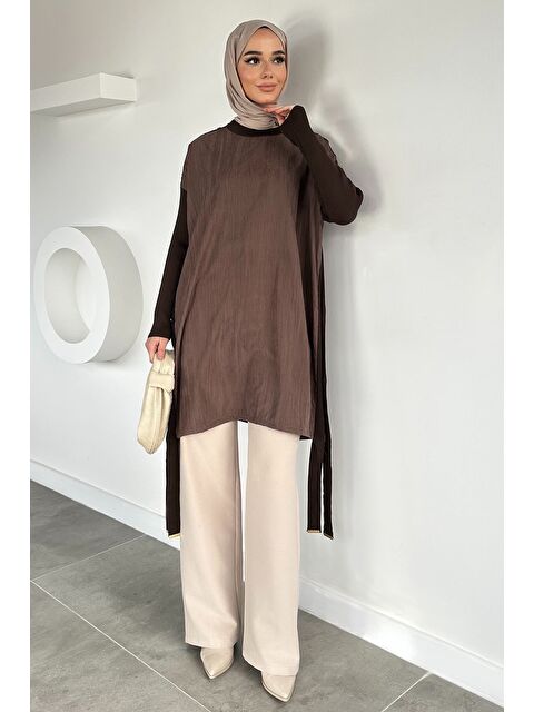 Julude Yan Düğmeli Tesettür Tunik