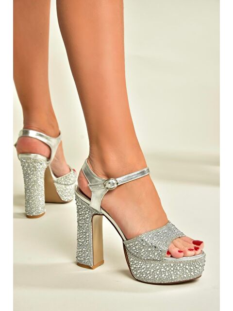 Fox Shoes Gümüş Kadın Topuklu Ayakkabı U8201155 - S000400945-18105
