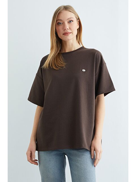 Fullamoda Fiyonk Aksesuarlı Bisiklet Yaka Oversize Tişört - S000496692-19413