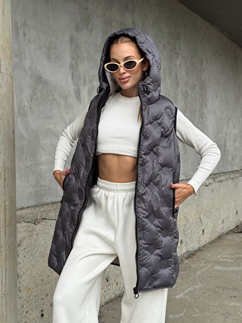 carla10 Kapüşonlu Cepli Uzun Şişme Yelek - S000490791-20600